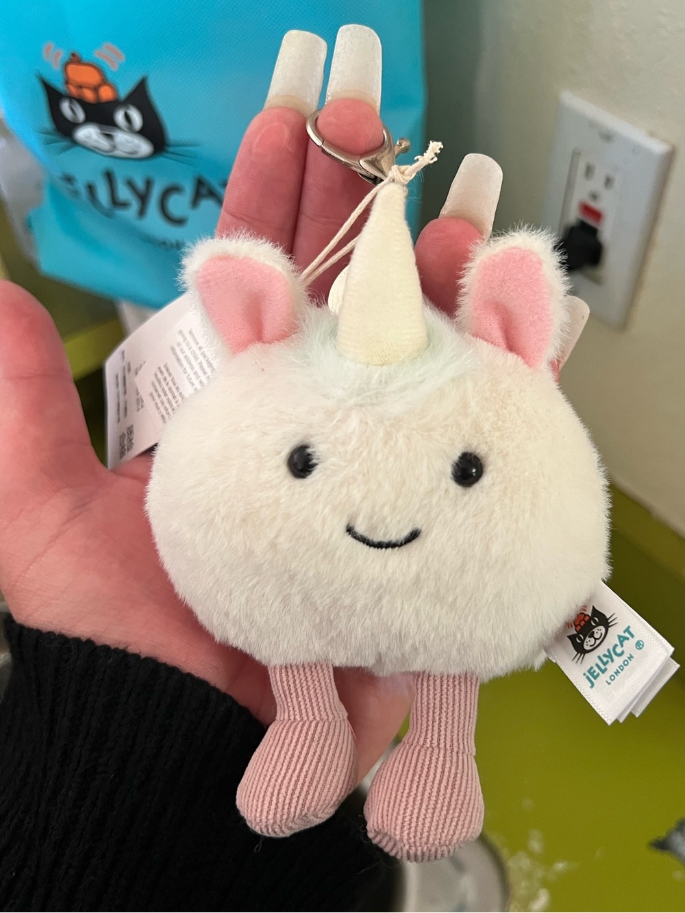 UNICORN PLUSH KEYCHAIN